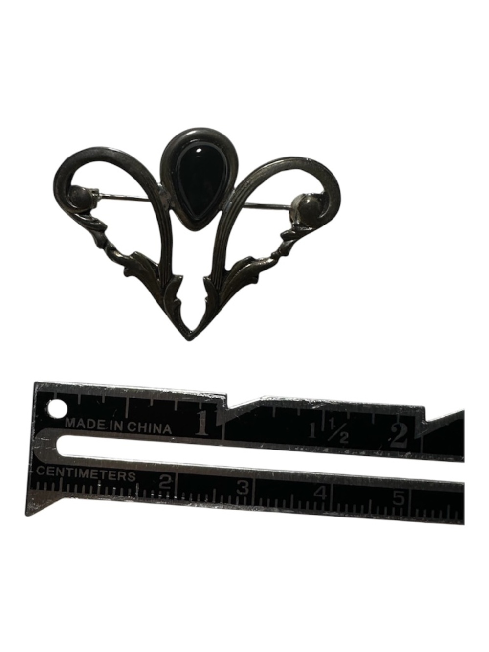 Vintage Black Onyx Style Art Nouveau Heart Scroll Brooch Pin Silver Tone